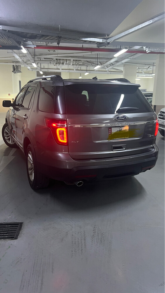 ford explorer  - 8