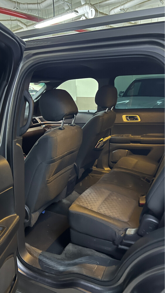 ford explorer  - 4