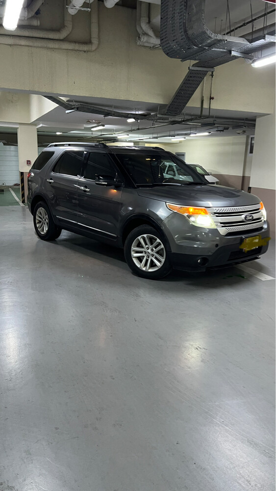 ford explorer  - 1