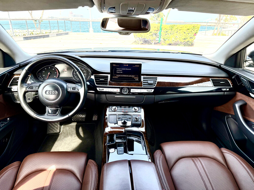 audi A8 2015 — photo 10 for sale in Qatar