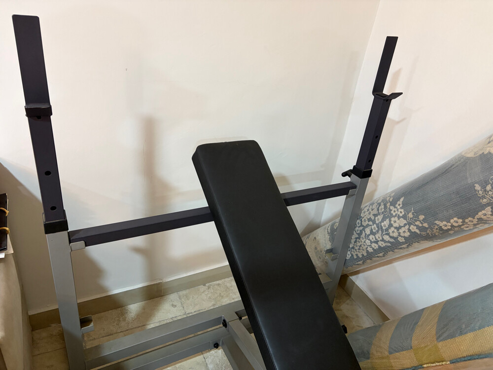 Incline bench machine for sale uses for chest&legs but there’s no a bar for weights the machine, the machine in a very good condition the final price is 800 and for shipping 100 riyal  - 6
