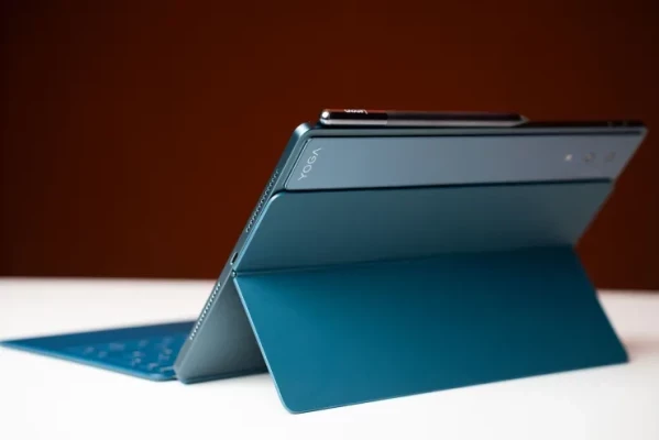 Lenovo Yoga Tab Plus - 1
