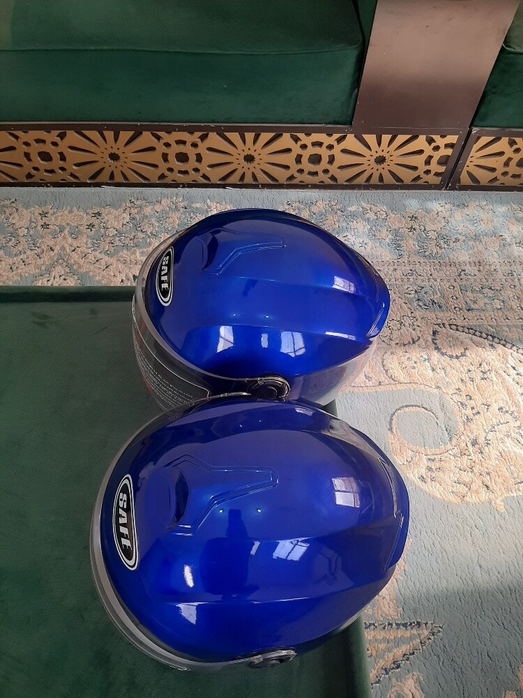 2 helmets New 300 - 2