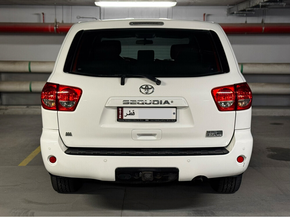 sequoia 2014 — photo 4 for sale in Qatar