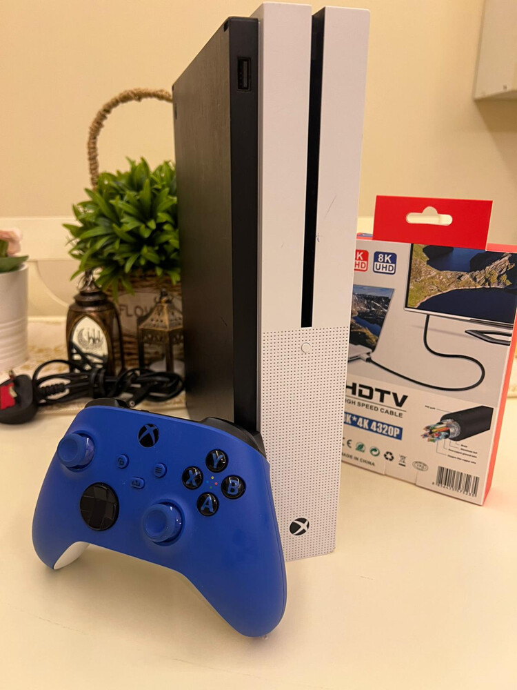 Xbox one S - 2