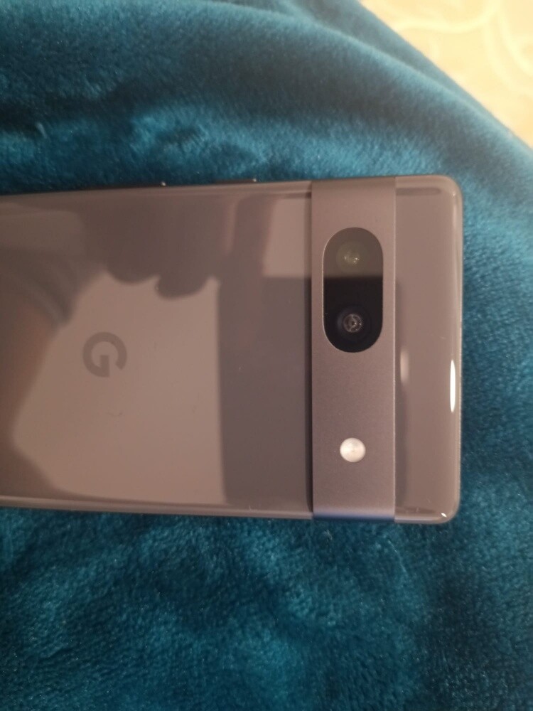 Google pixel 7A - 2