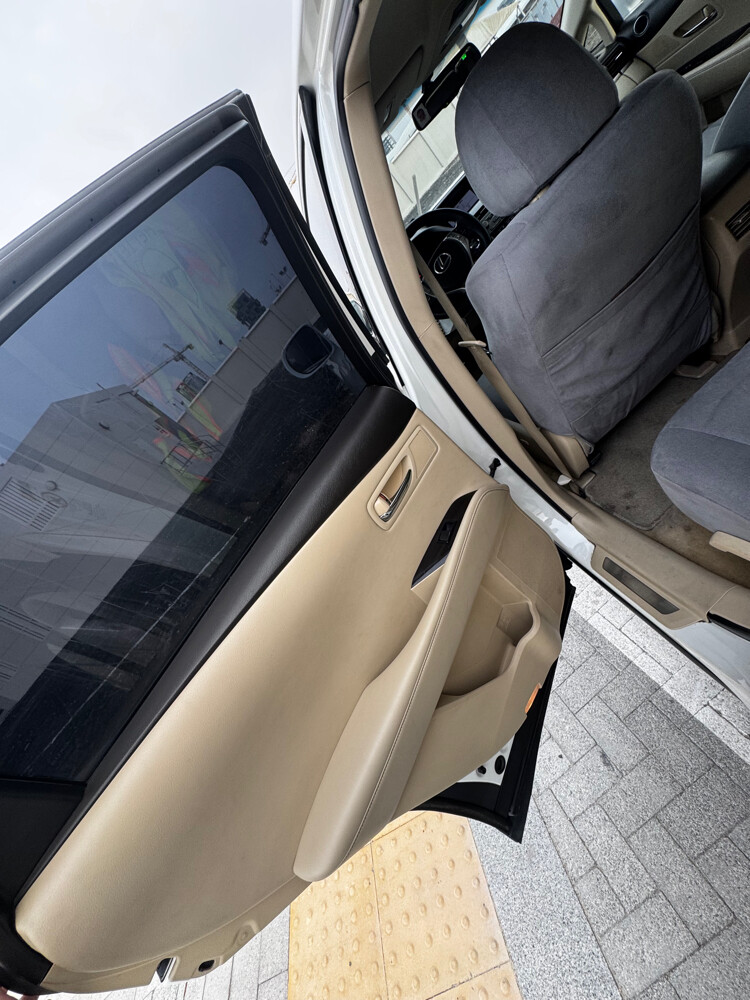 لكزس ار اكس 350 - 9