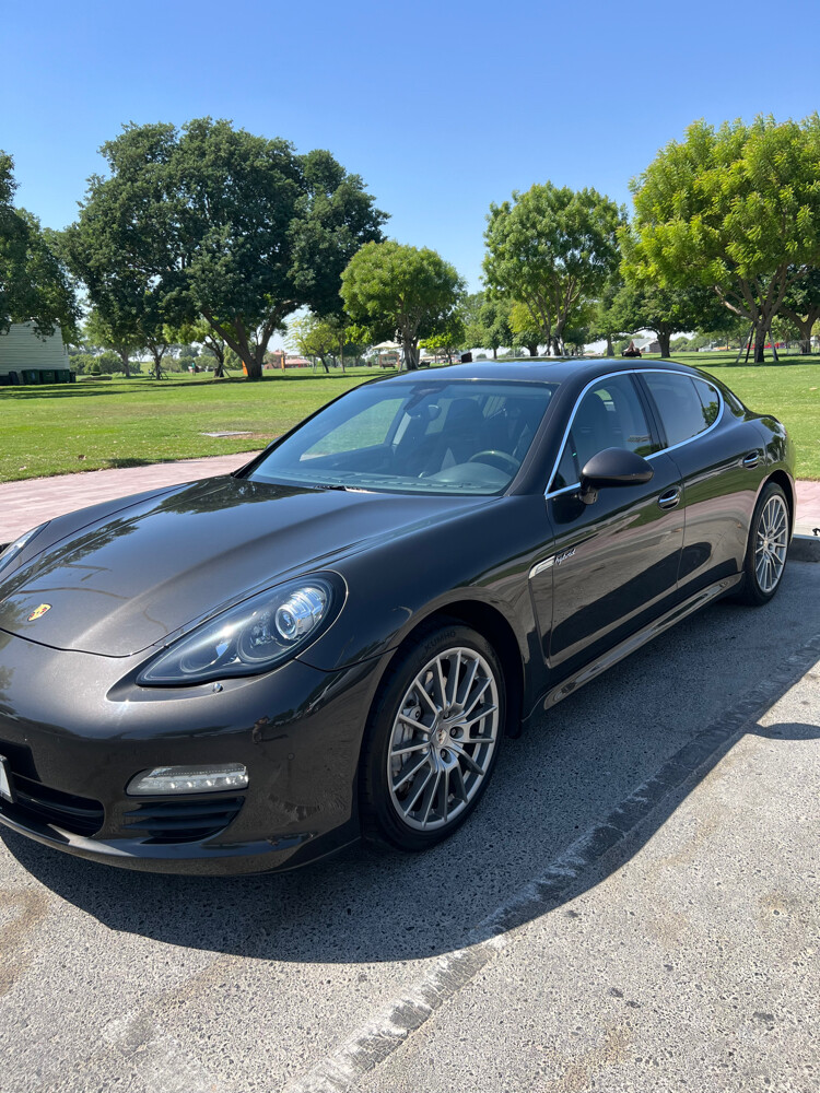 Porsche - 1