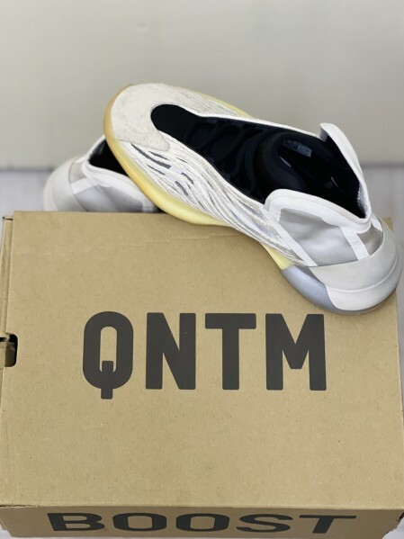 Yeezy QNTM Mist Slate UK 8.5 - 4
