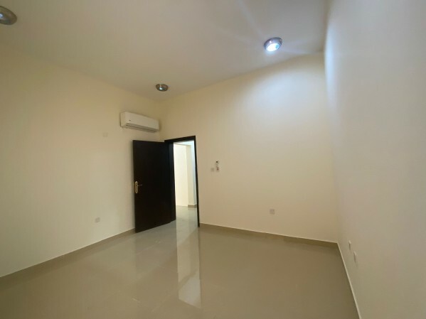 Near wathnan Mall 1bhk for rent - 2