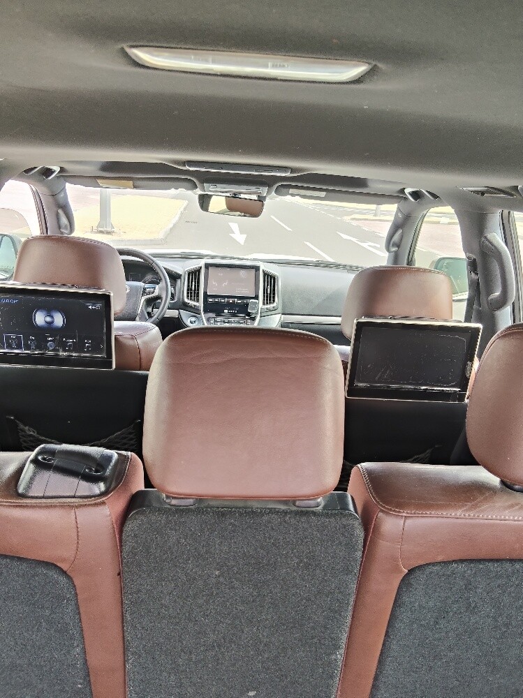 Toyota Land Cruiser VXS — photo 13 for sale in Qatar