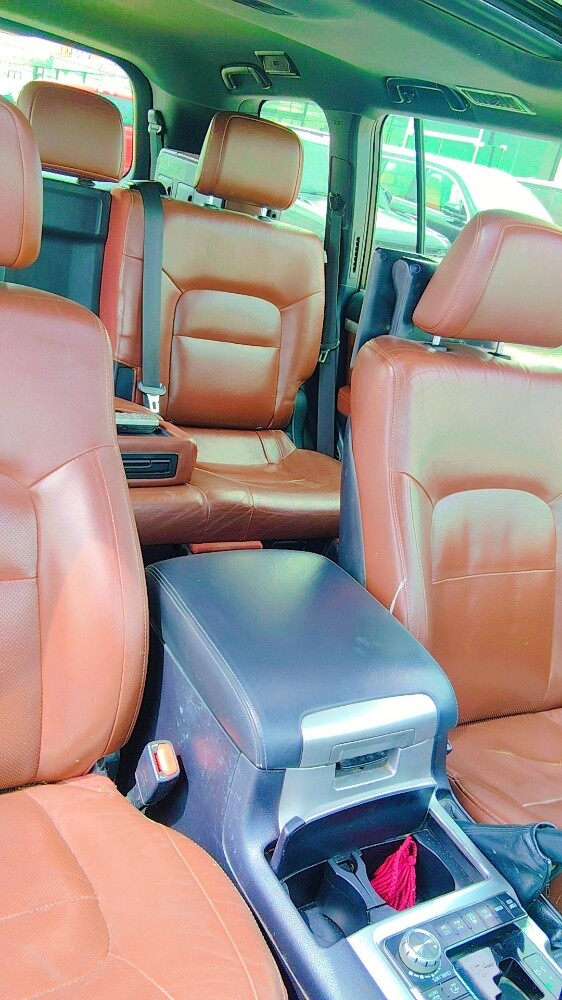 Toyota Land Cruiser VXS — photo 16 for sale in Qatar