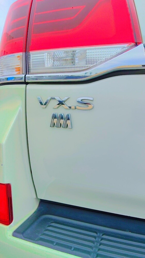 Toyota Land Cruiser VXS — photo 12 for sale in Qatar
