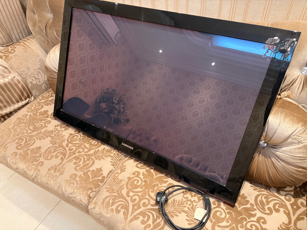 for sale use TV Samsung - 3