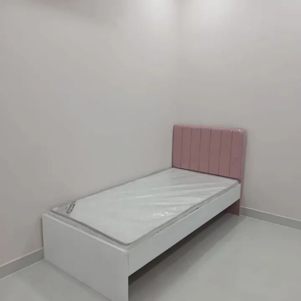 سرير ومرتبة - 1