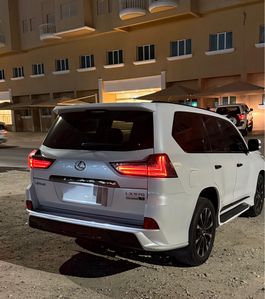 Lexus Black edition 2021 — photo 4 for sale in Qatar