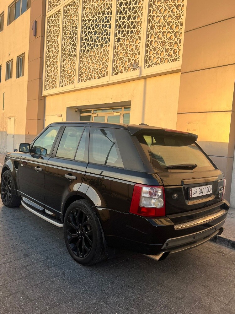 range rover with special number - 1