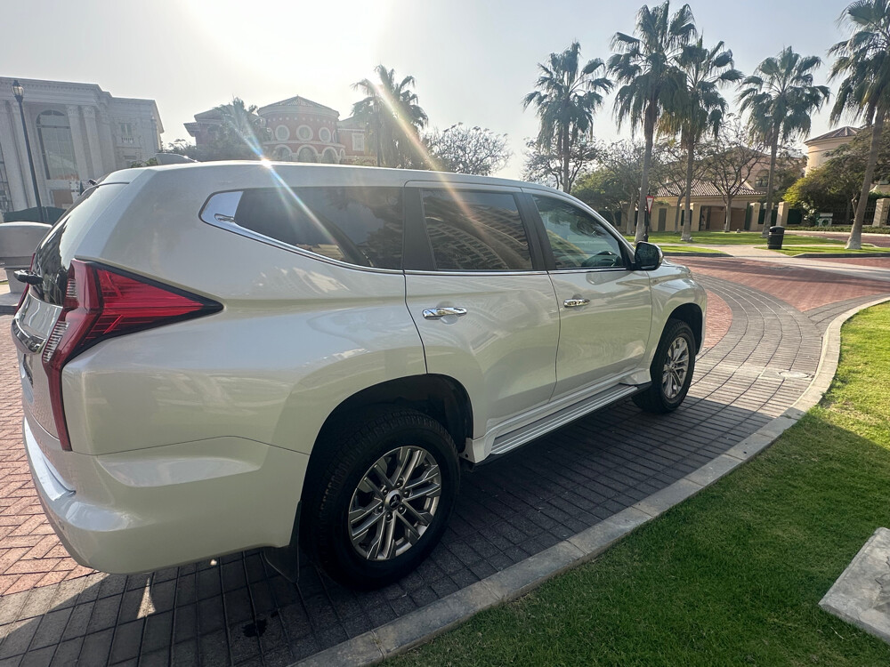 Montero Sport 2023 with warranty - 6