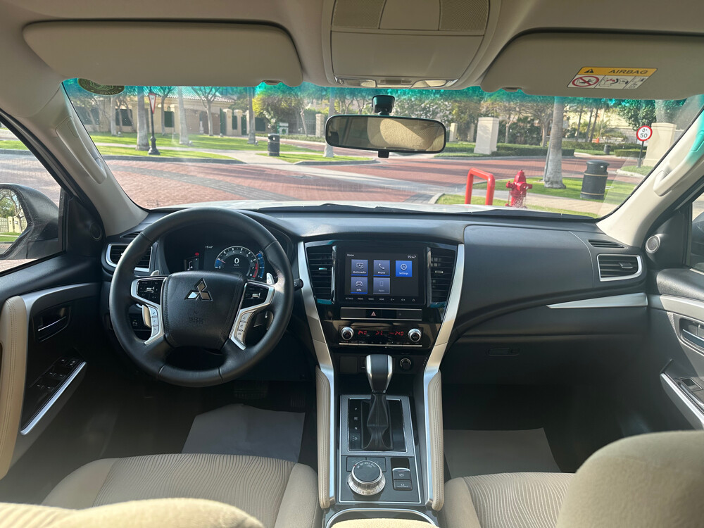 Montero Sport 2023 with warranty - 9