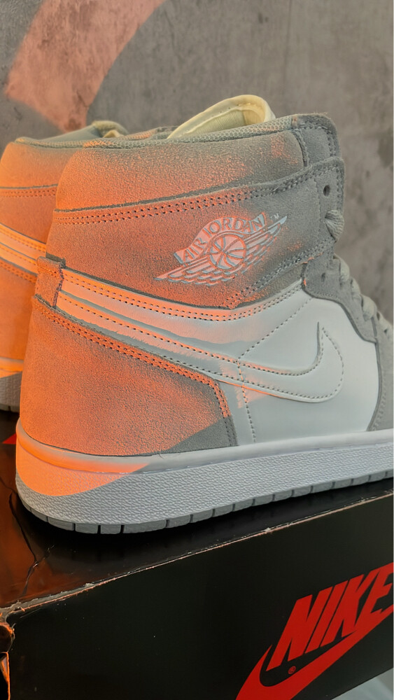 Air Jordan 1 High - 4