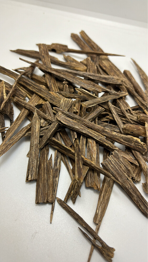 نص كيلو عود هندي  - 1