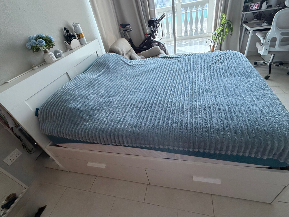 twin bed with storage & headset - 7
