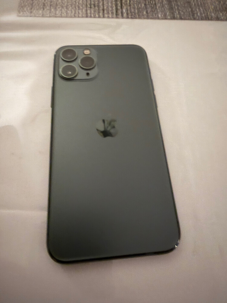 iPhone 11 Pro 256 GB - 1