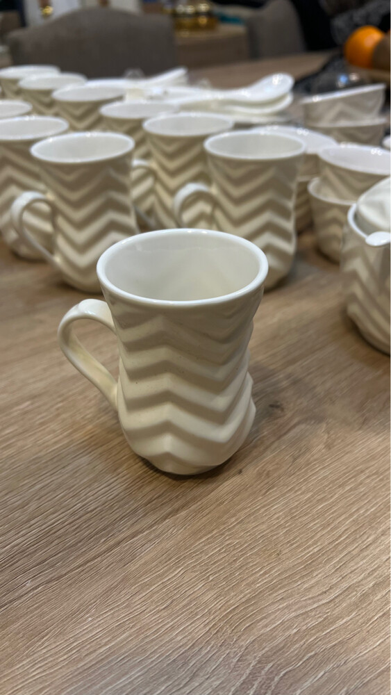 tea coffee cups, sugar bowl - 3