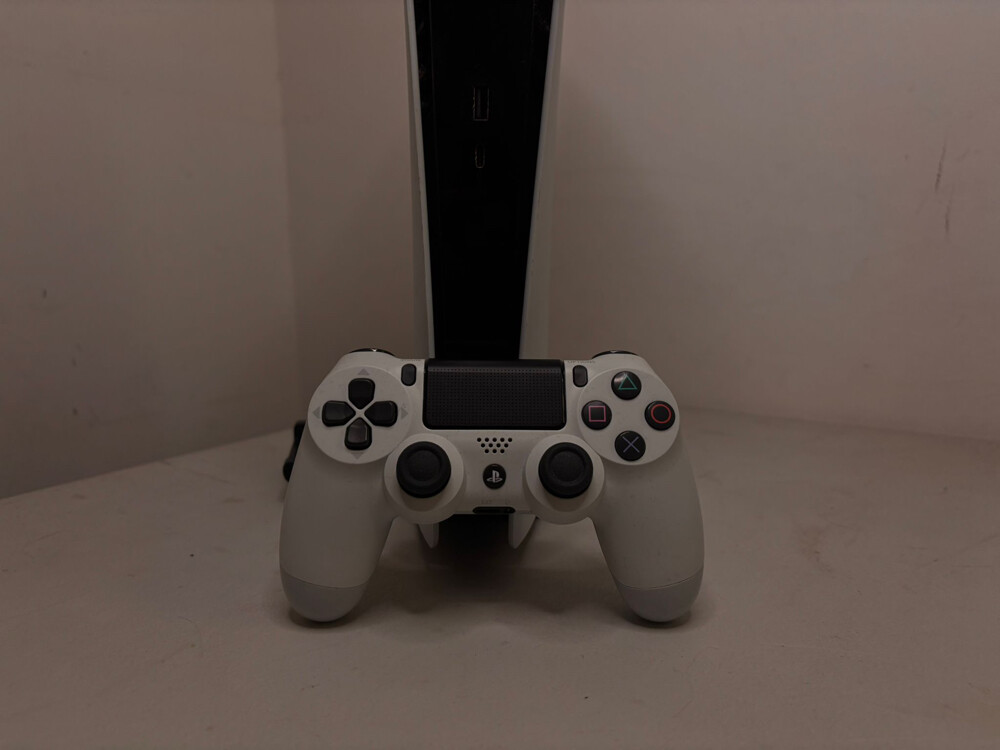 PS5 perfect condition for sale - 4