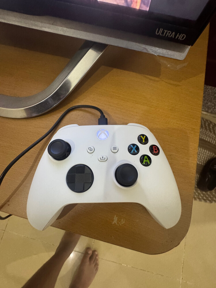 Xbox series s same like brand new - 3