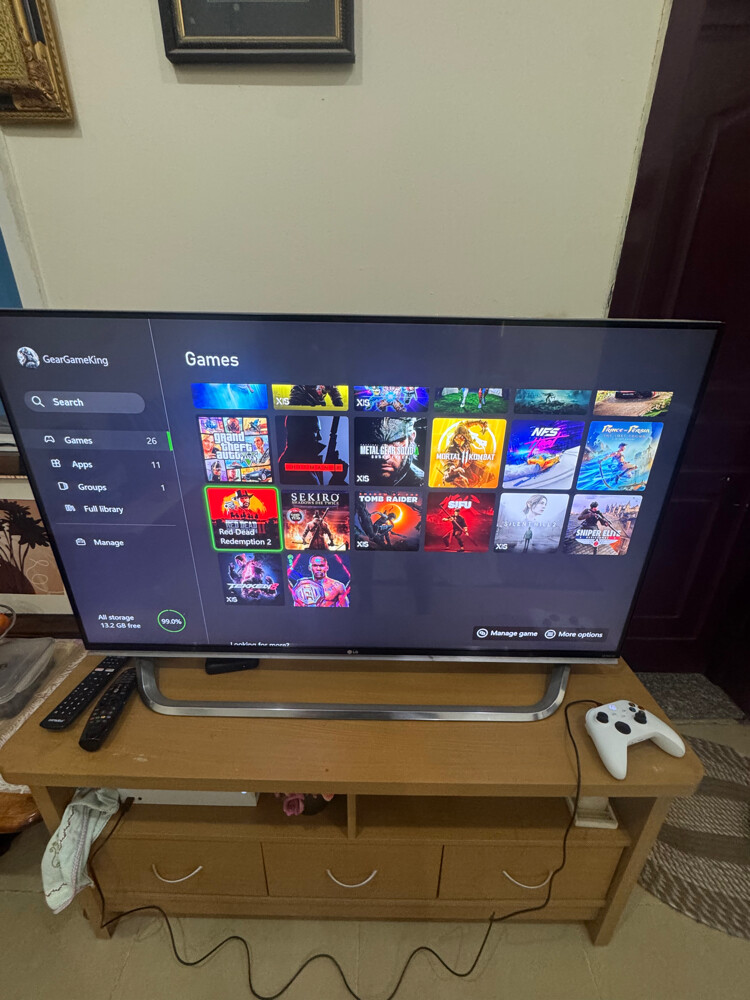 Xbox series s same like brand new - 4
