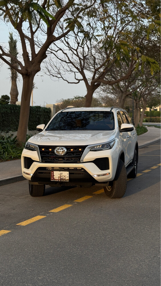Toyota Fortuner  - 1