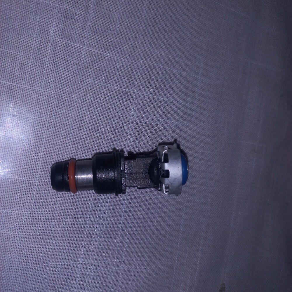 عدد 8بخاخات جديده - 5