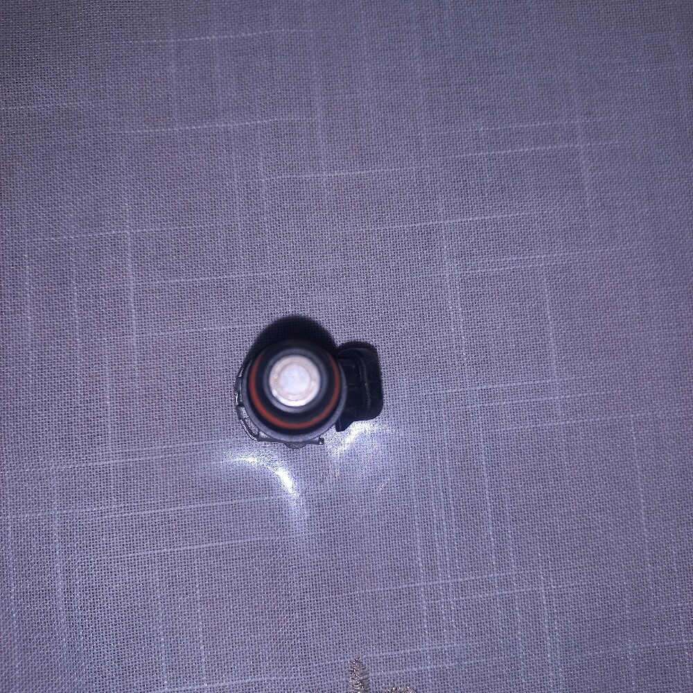 عدد 8بخاخات جديده - 3