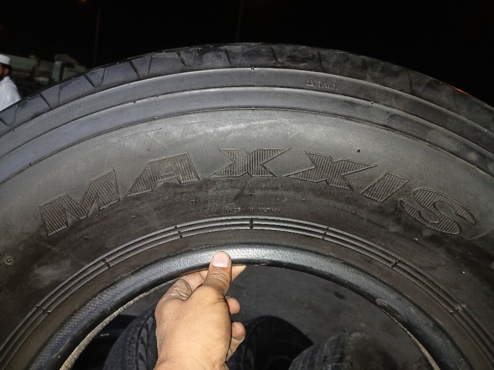 900-17.Maxxis baloon - 3
