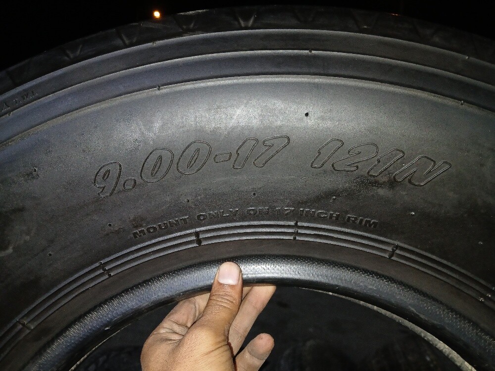 900-17.Maxxis baloon - 4