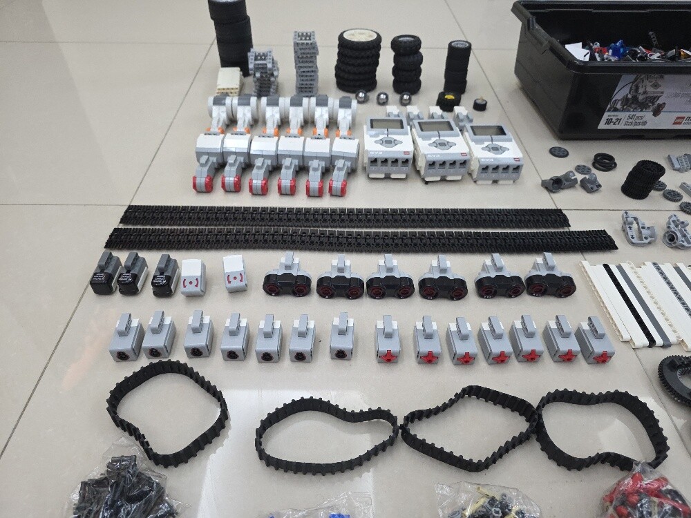 LEGO EV3 SETS - 4