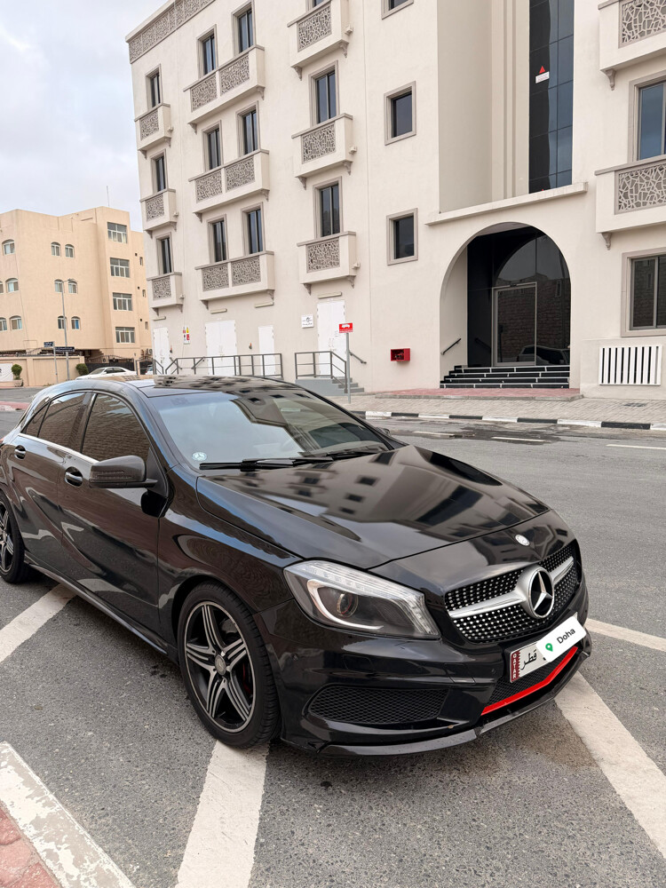Marcedas Benz  - 1