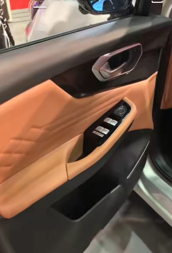 (VIP service 24 hours.)
[ 3311 - 8