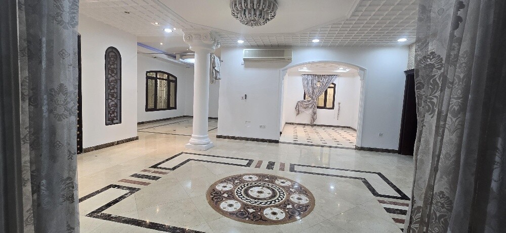 للايجار فيلا٧٠٠م مع مسبح بالدحيل - 4