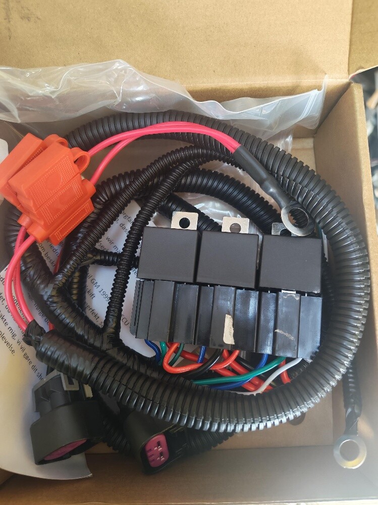 GMC fan wireing plug an play - 1