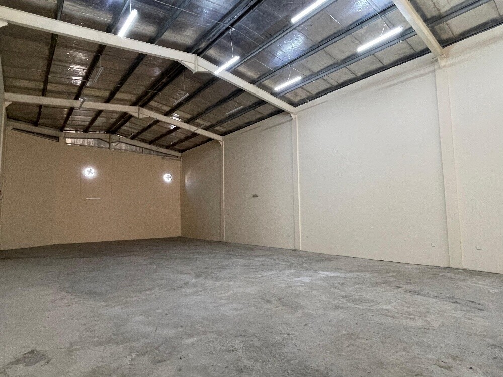 Store for rent @ industrial area - 5