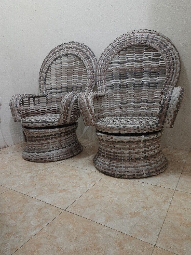 rotatable chairs - 1