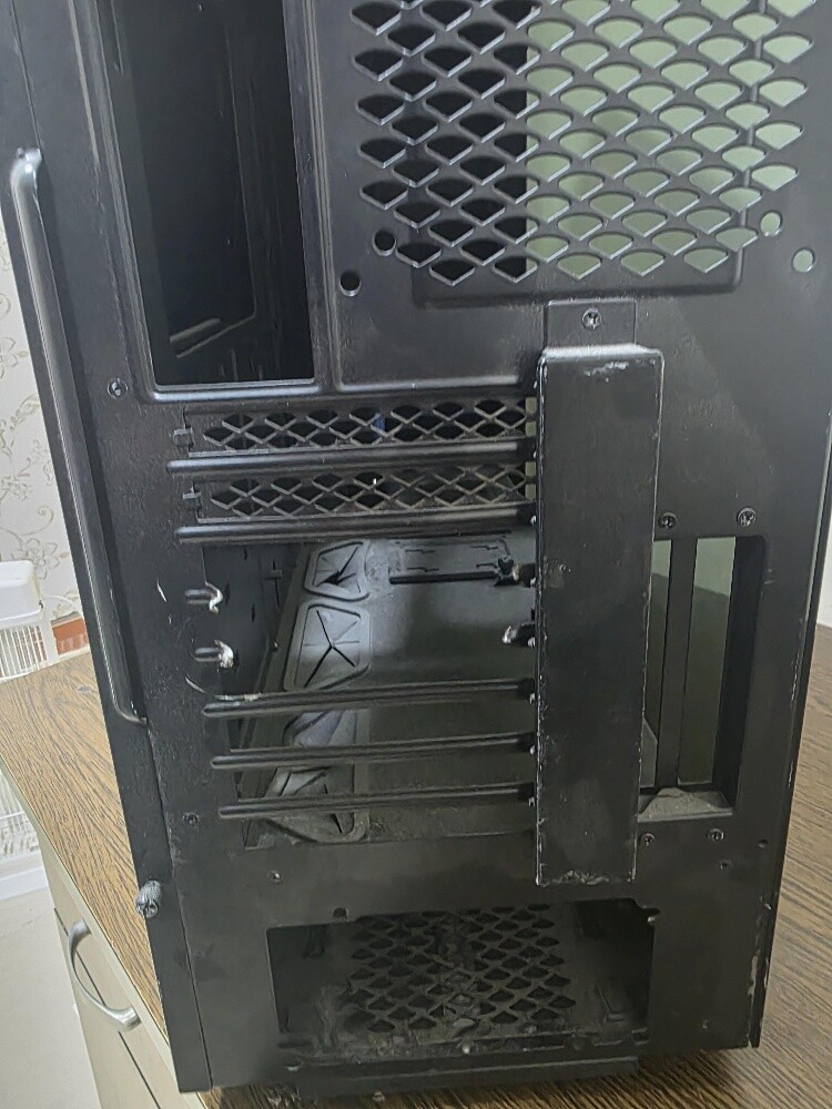 PC case, Monitor Arm, MSI Stand - 4
