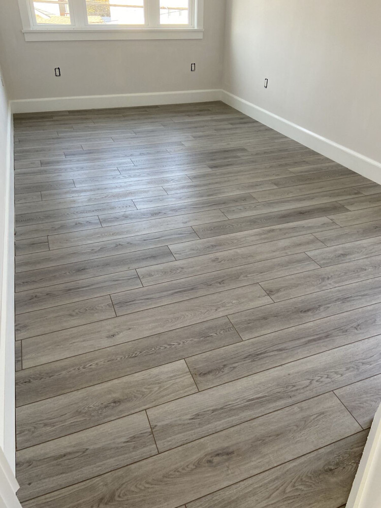 Vnyl flooring - 8