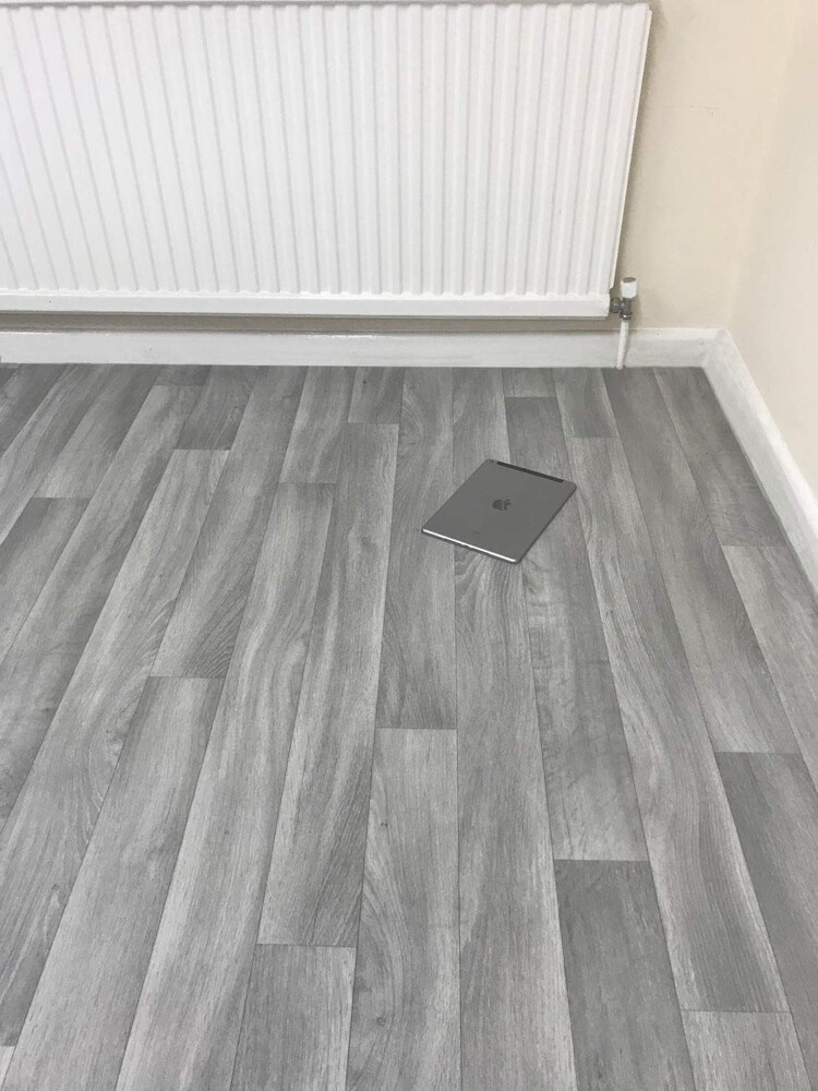 Vnyl flooring - 1