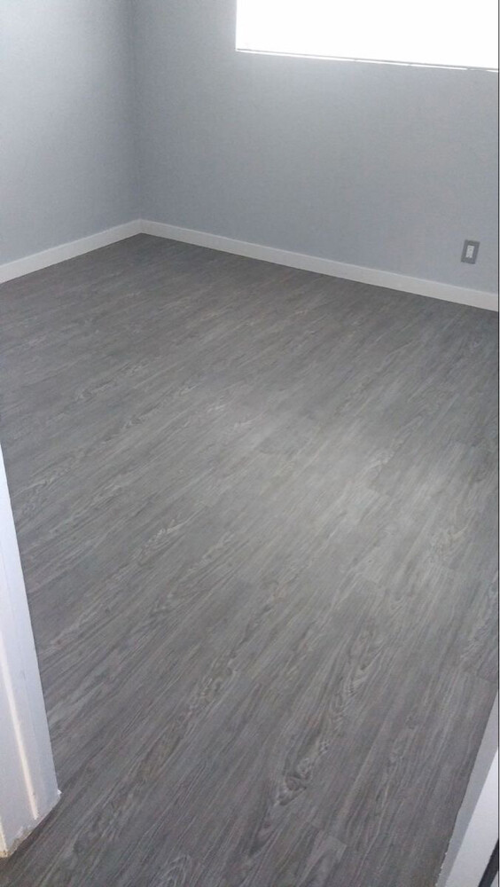Vnyl flooring - 10