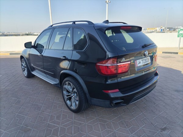 L. Mileage Org. Paint Clean V8 X5 — photo 1 for sale in Qatar