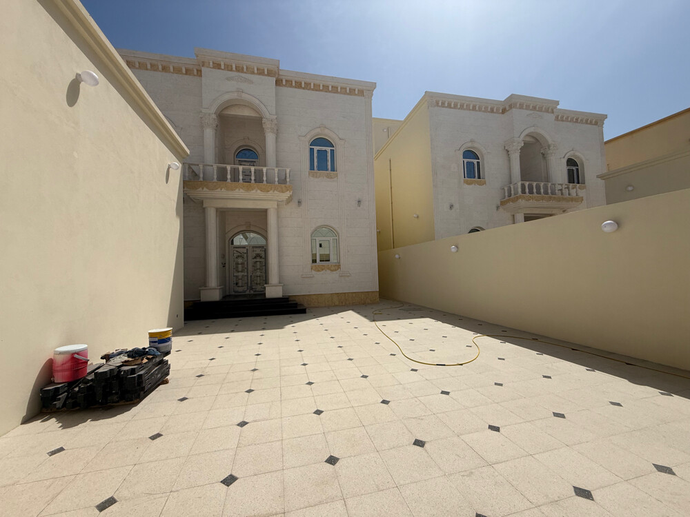 للبيع فلتين بمعيذر الجنوبي  - 2
