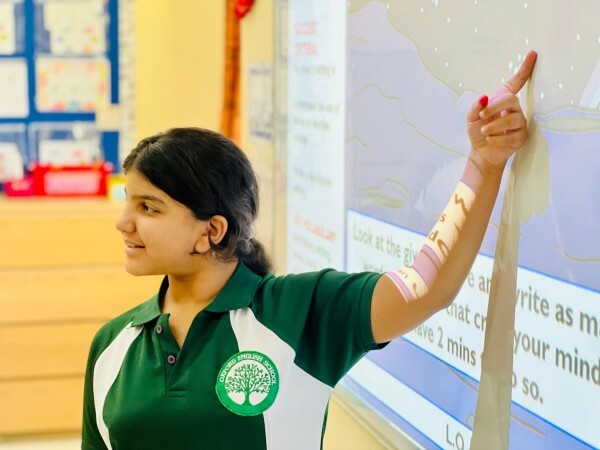 Admissions Open Oxford English - 1